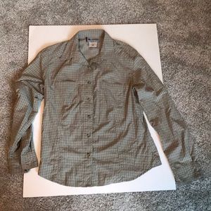 COLUMBIA WOMENS  LONG SLEVED BUTTONED DOWN TOP